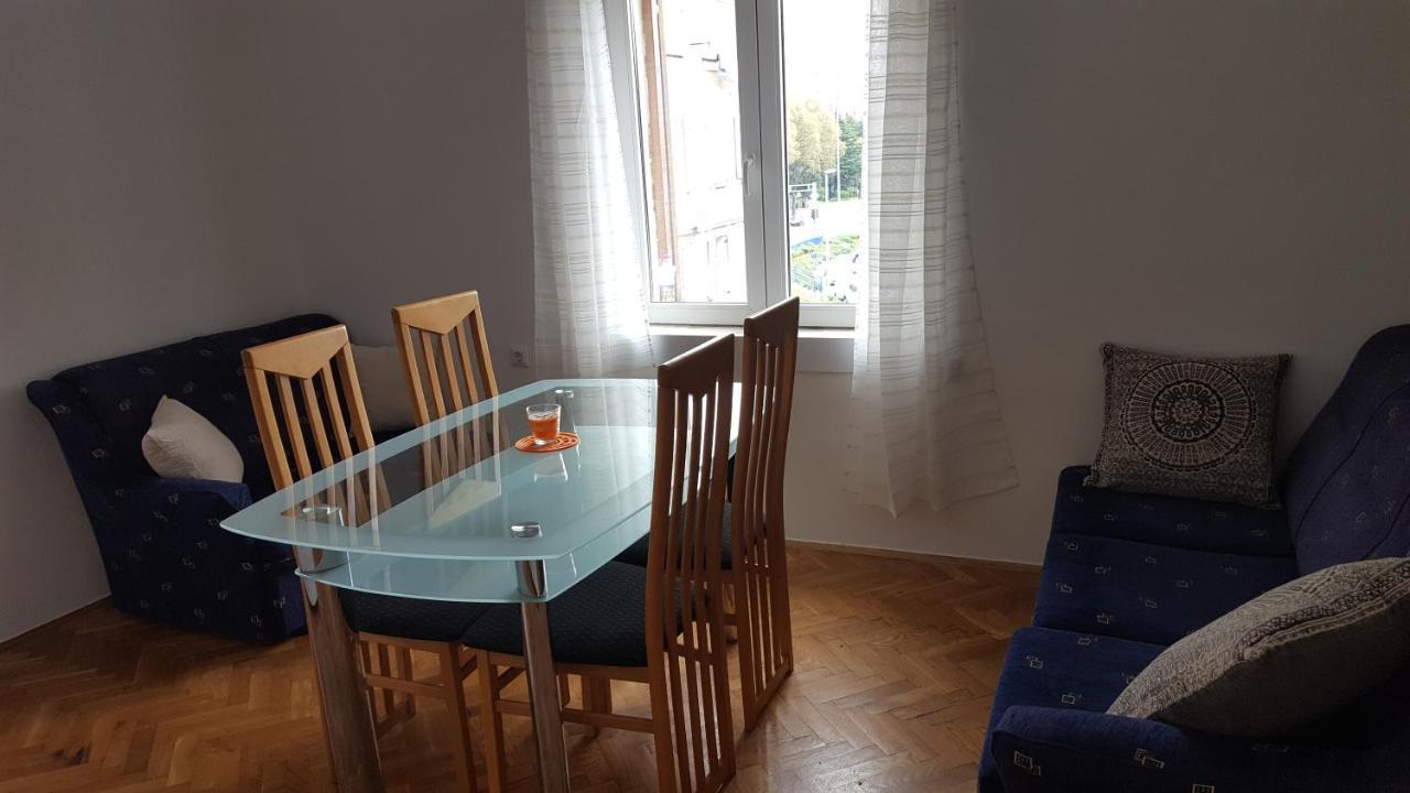 Apartment Sandi Fiume Esterno foto