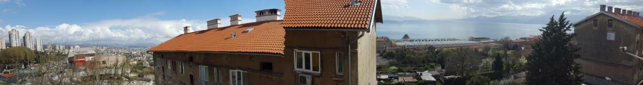 Apartment Sandi Fiume Esterno foto